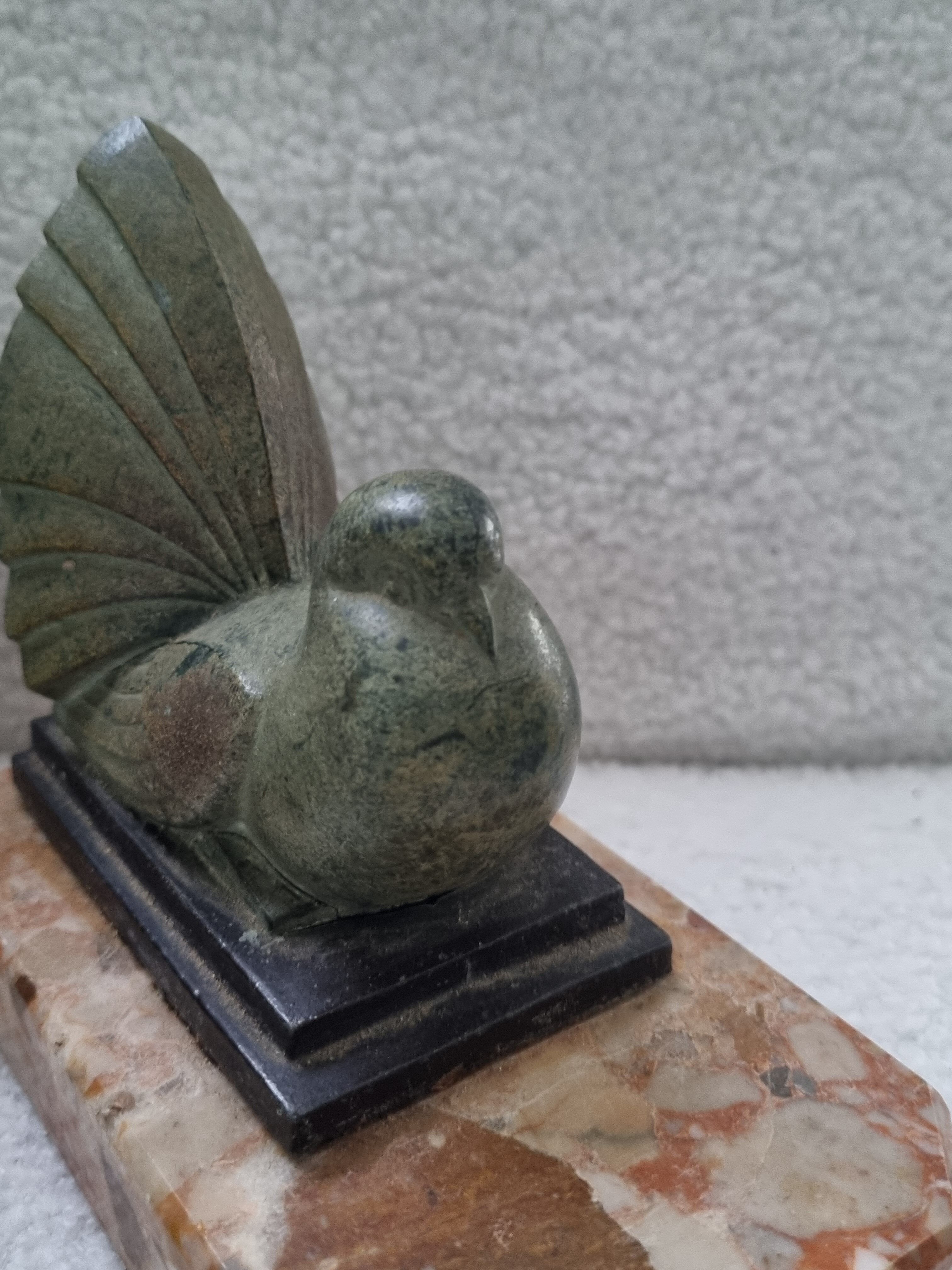 Pair of greenhouse book Art Deco animal sculpture marble base