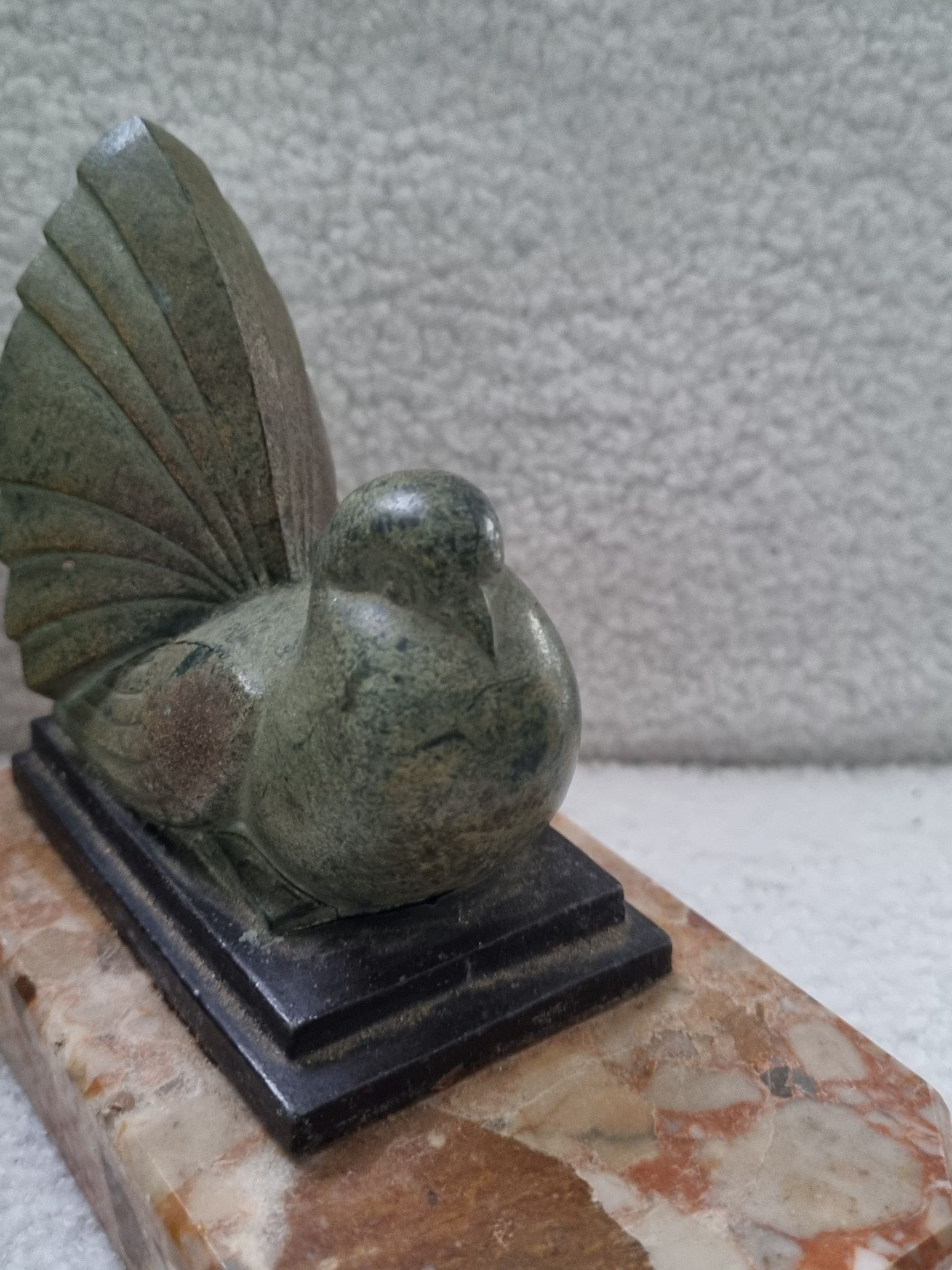 Pair of greenhouse book Art Deco animal sculpture marble base