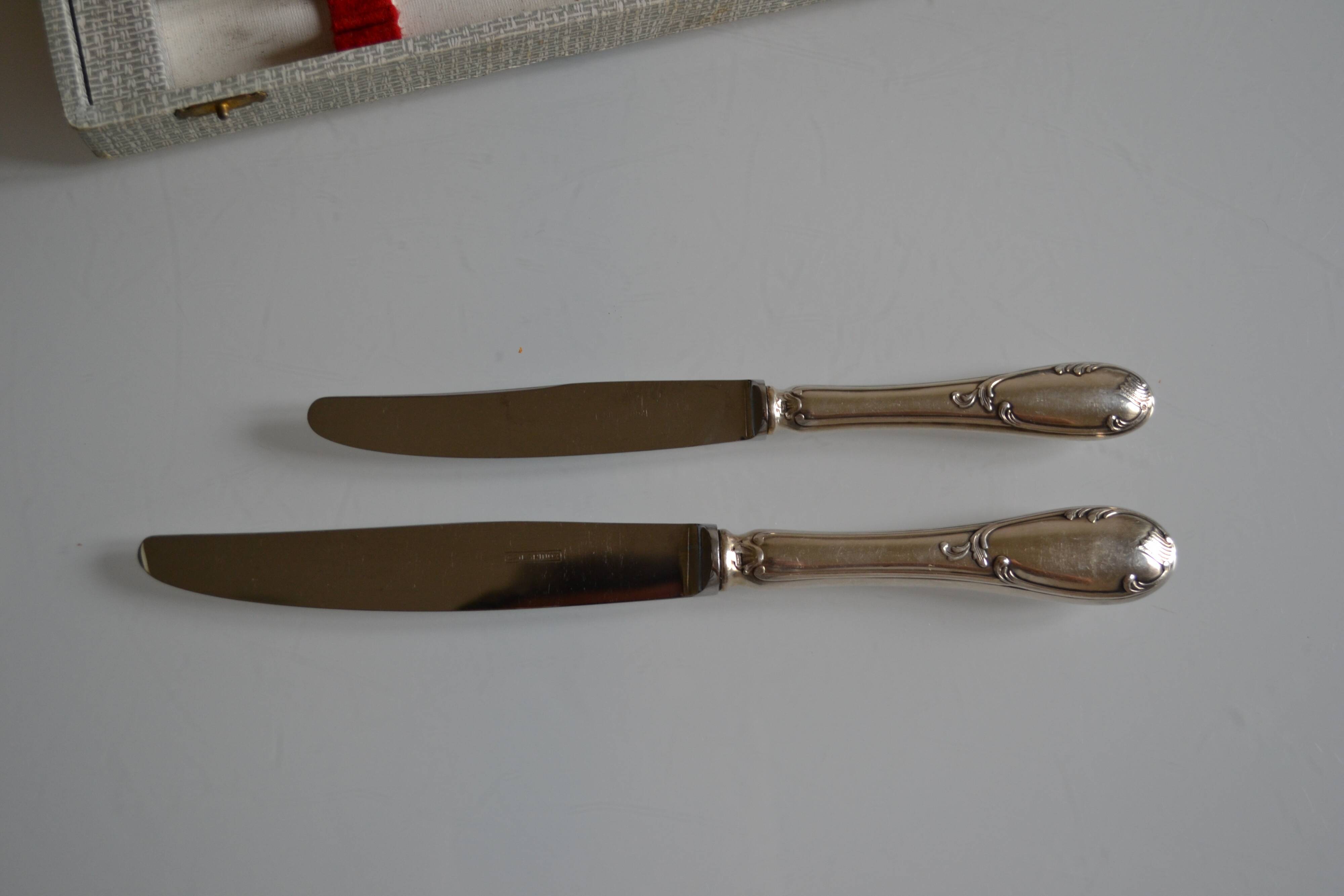 22 silver plated table and dessert knives by Cailar Bayard