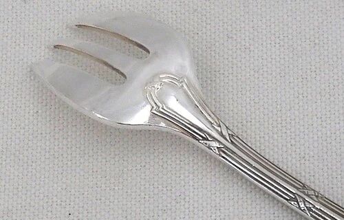 12 silver-plated oyster forks Christofle Rubans