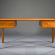 Bureau vintage en teck d'un ébéniste danois, années 1950