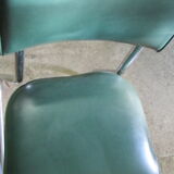 Vintage office chair in skaï