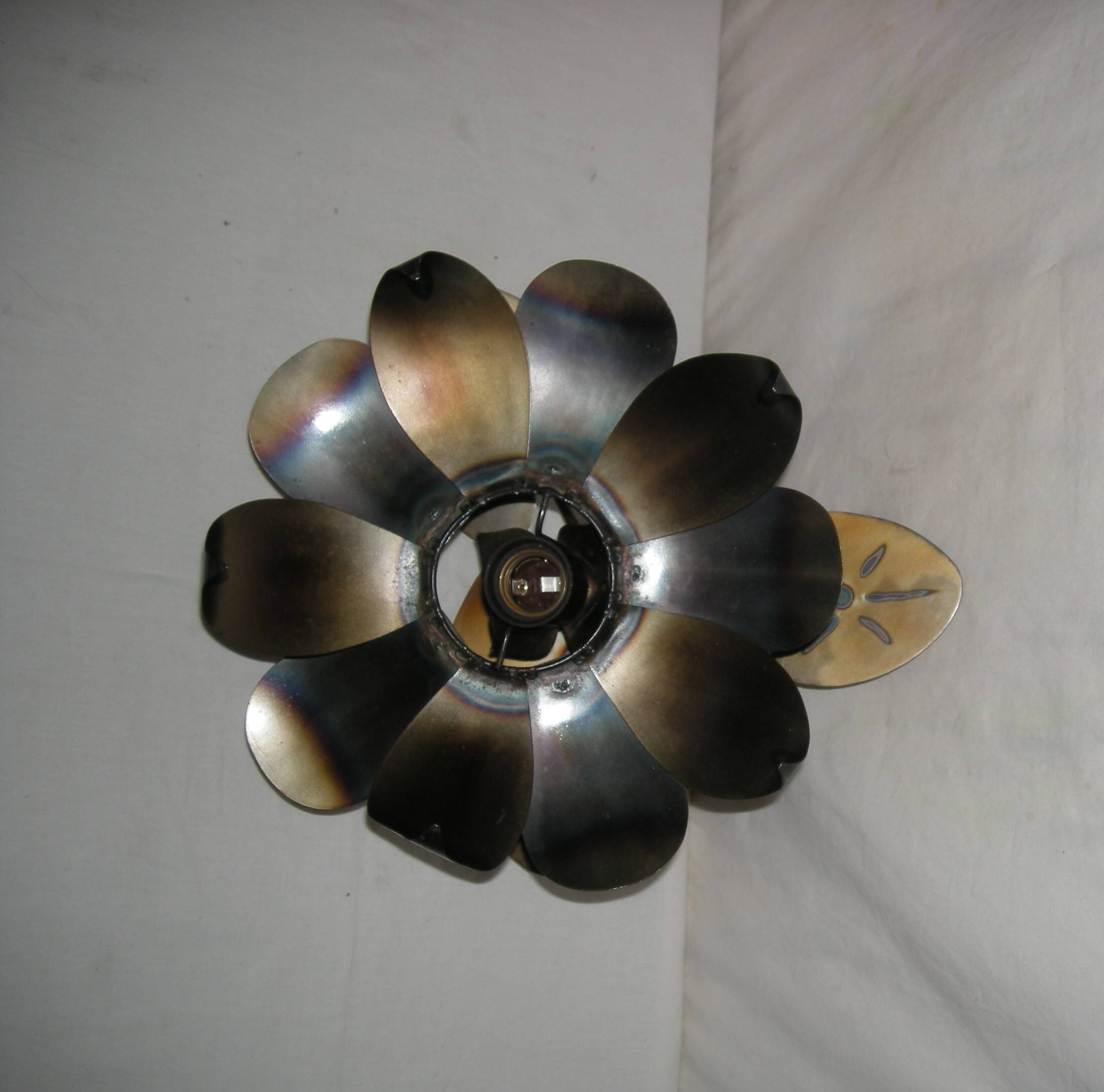 Lampe à poser nénuphar - style jansen des années 70