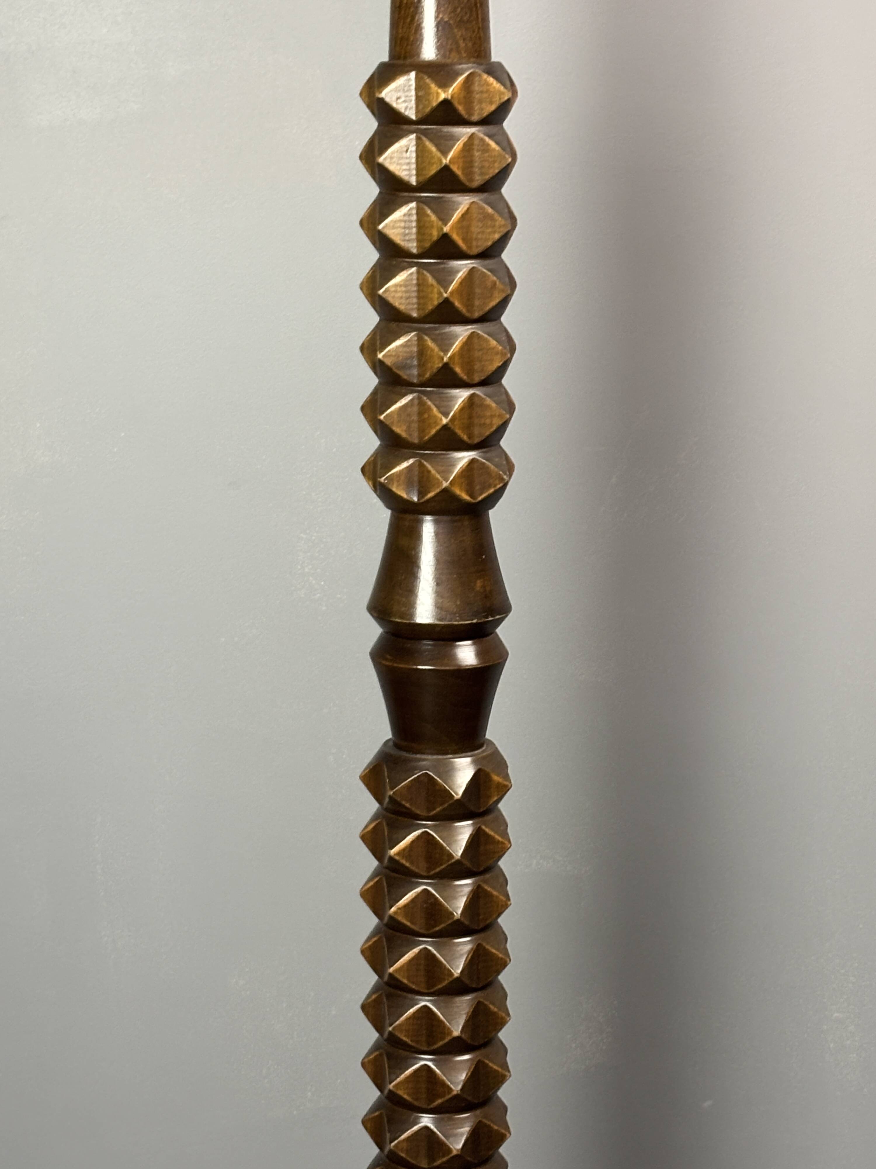 Lampadaire brutaliste du milieu du siècle dans le style de Charles Dudouyt, années 1950.
