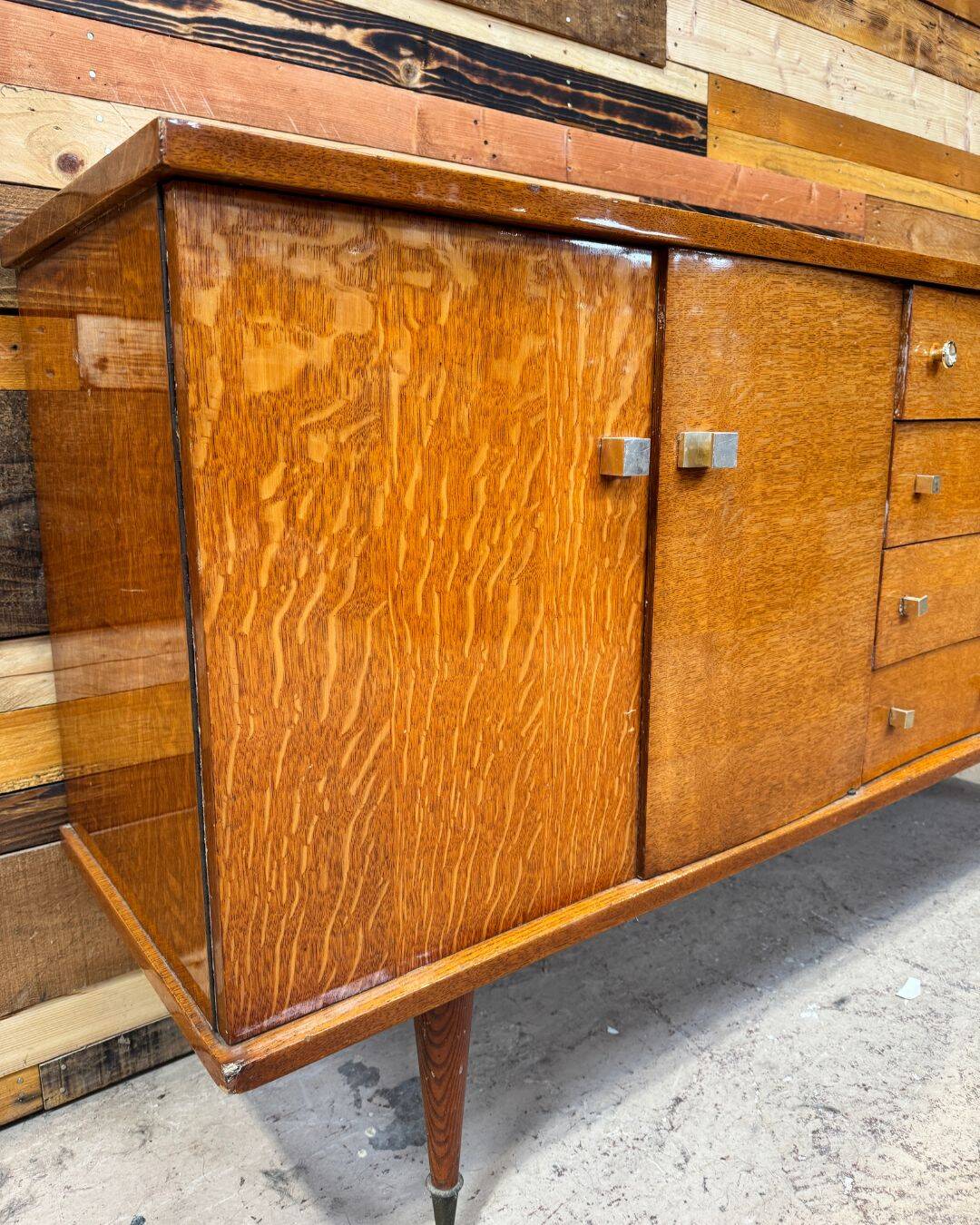 Buffet vintage des années 50