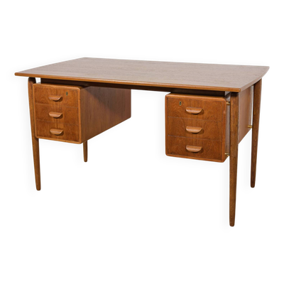 Bureau en teck autoportant de style moderne du milieu du XXe siècle, Danemark, années 1960