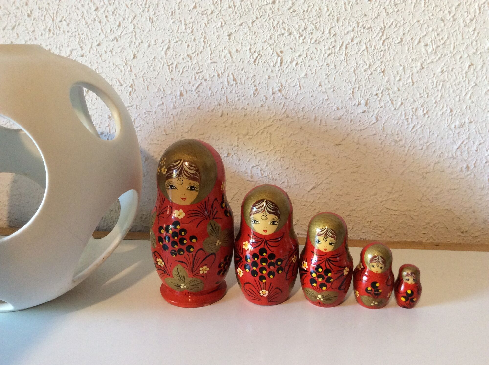 Poupées russes Matriochkas anciennes vintage rouge