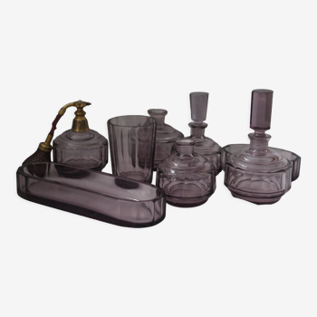 Lot de flacons de toilette en cristal Baccarat violet améthyste