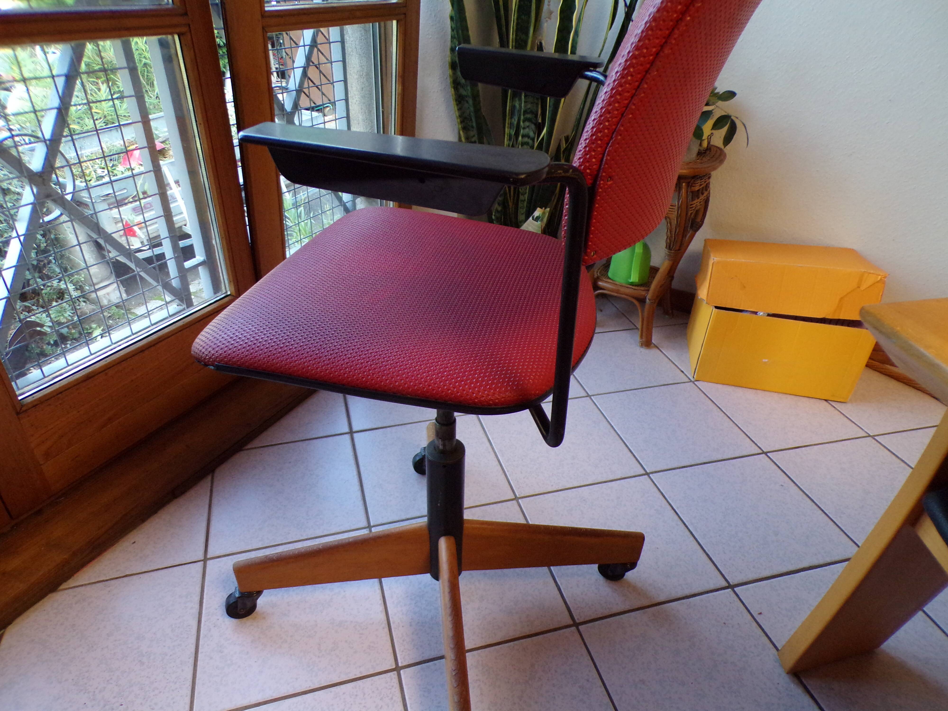 Stoll Giroflex swivel chair, 60s-70s