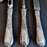 Nécessaire à gigot en métal argenté de style Rocaille