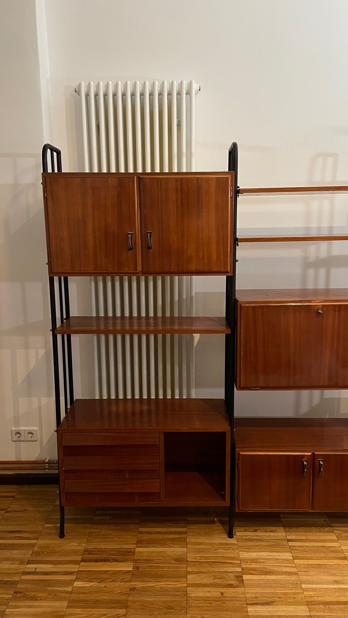 Italian stage shelf from the 60s