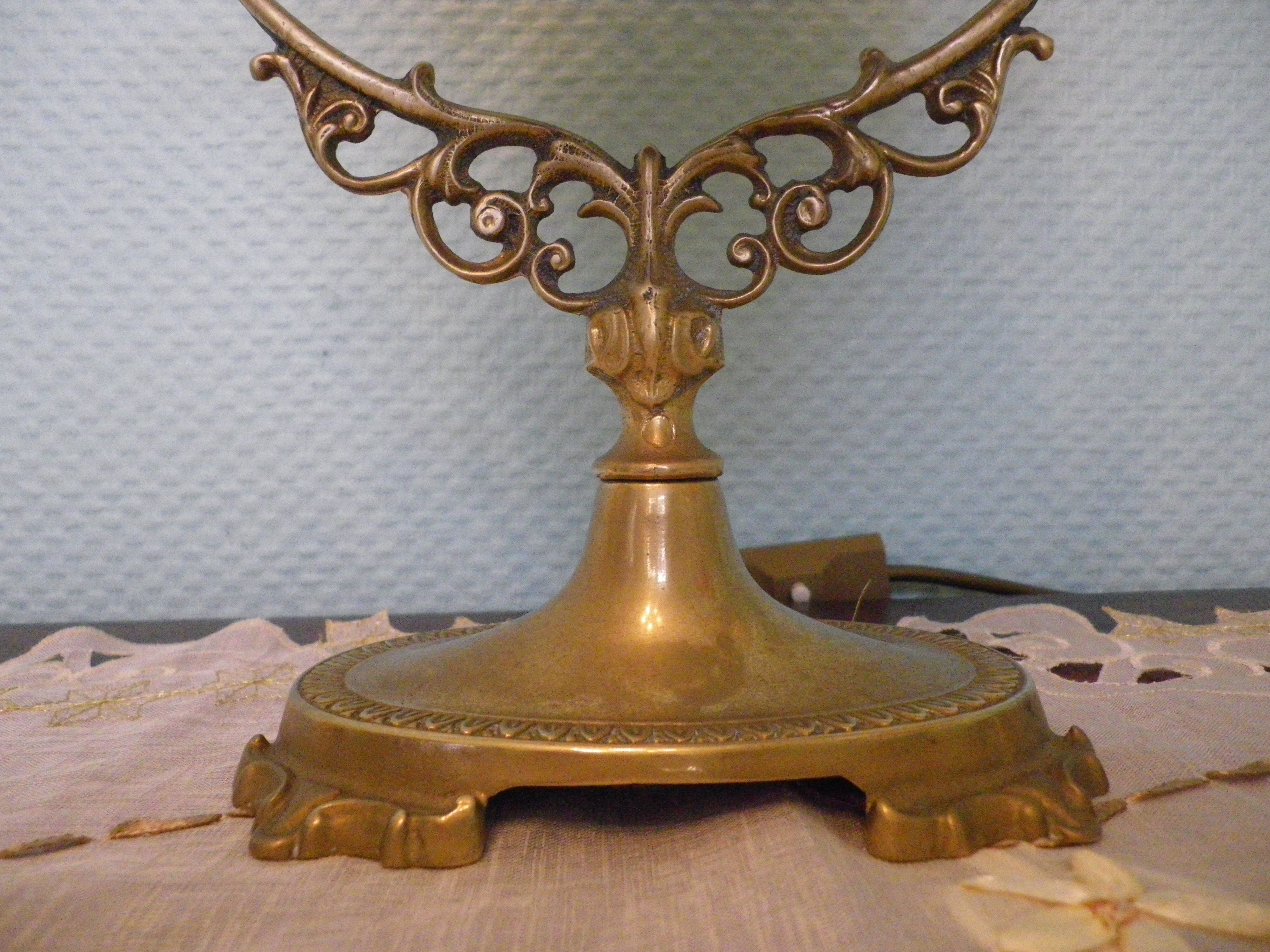 Psyche mirror in brass 39x30cm