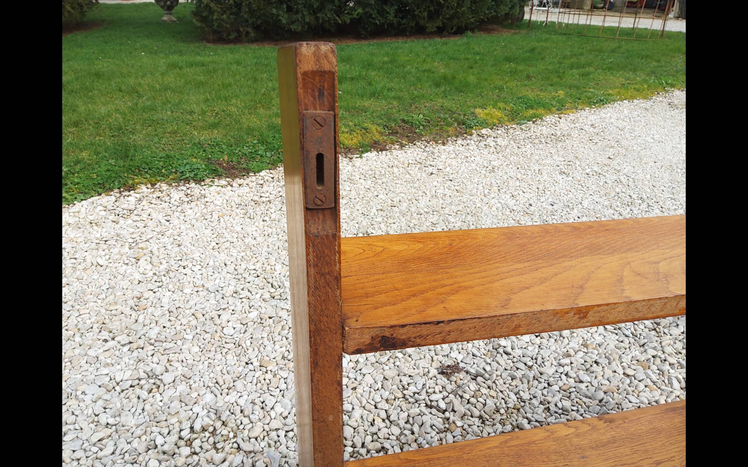 Marcel Gascoin shelf