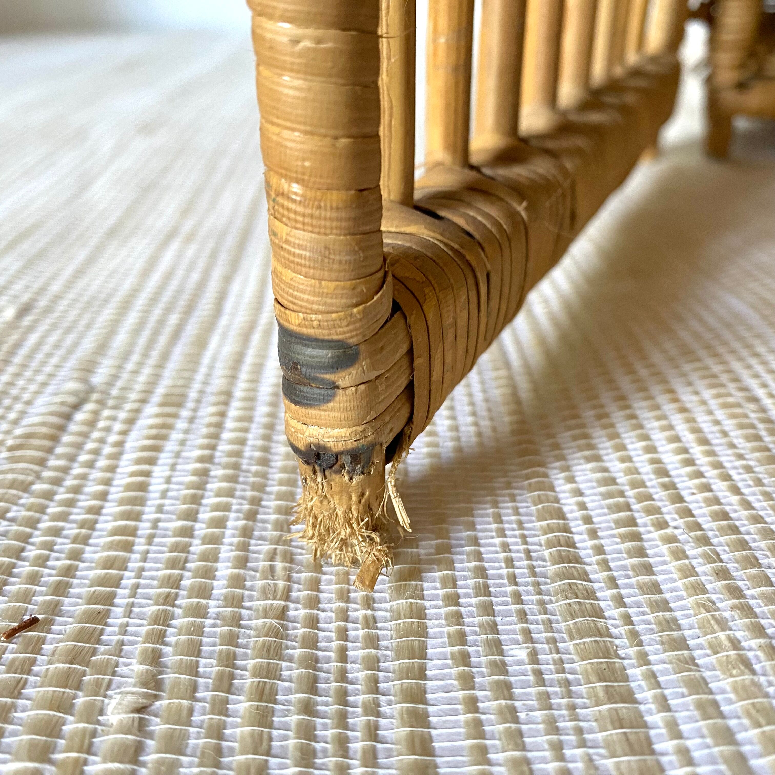 Rattan cat transport basket