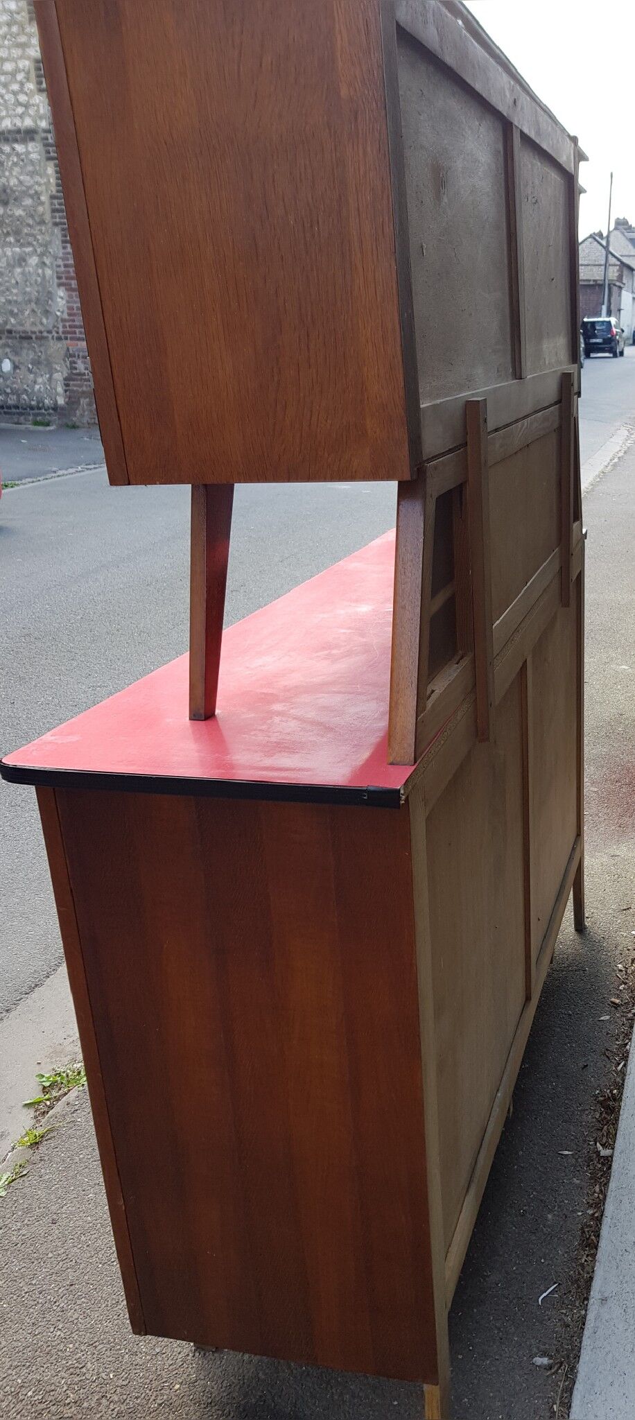 Buffet formica feet compass