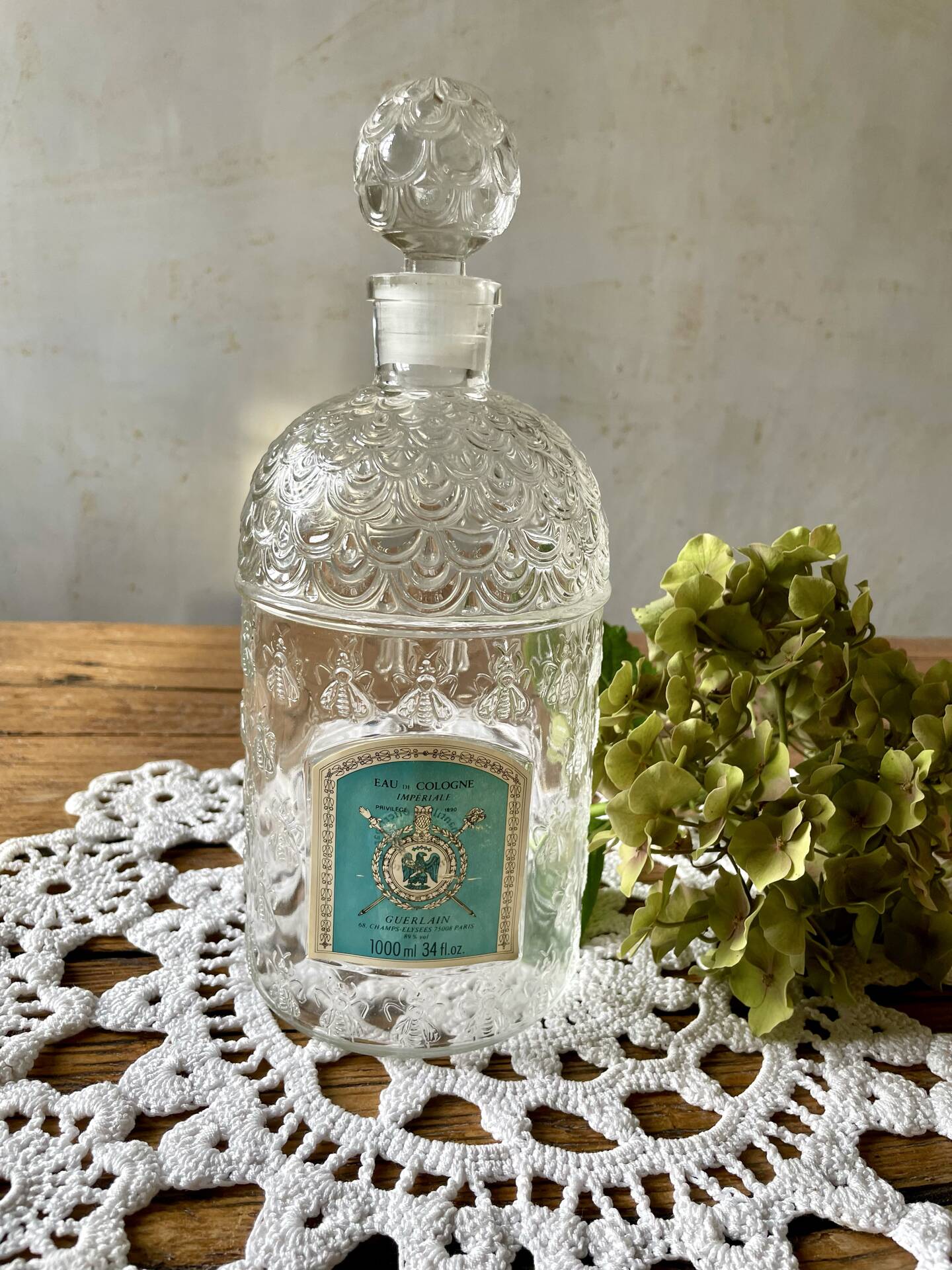 Large bee bottle guerlain vintage 1000ml (empty)