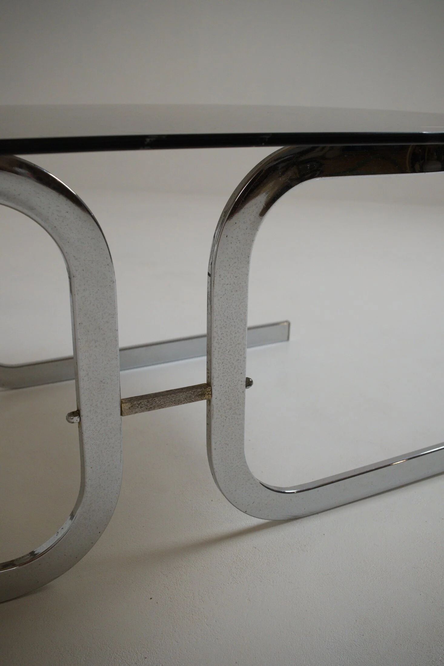 Table basse d'inspiration space age, années 1970