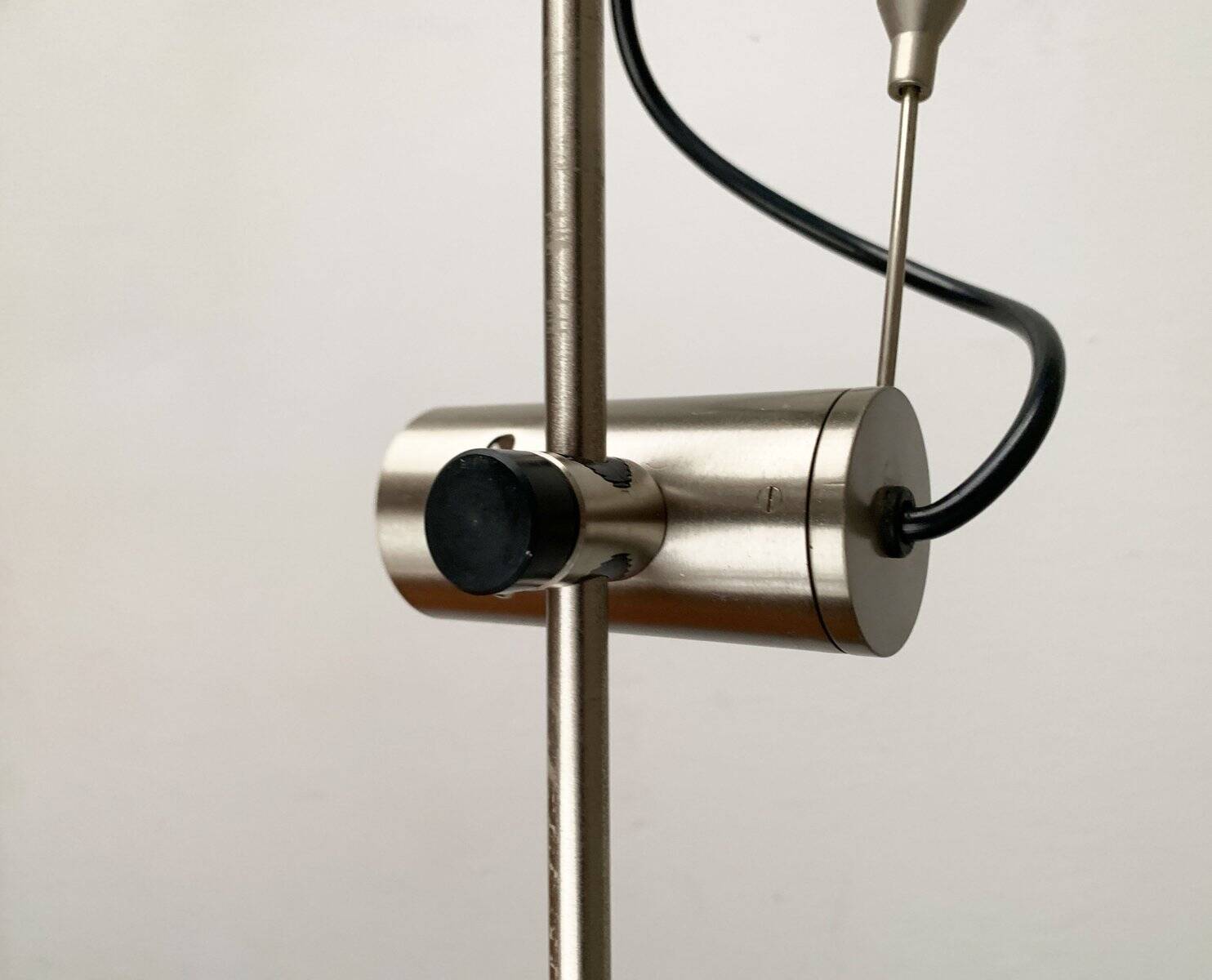 Italian table clamp lamp Model 255 by Tito Agnoli for Oluce, 1950s