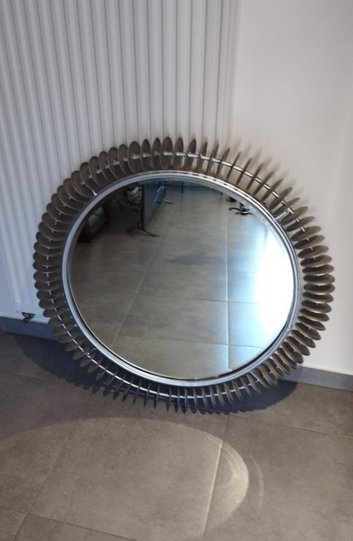Brutalist sun-type round mirror, handmade - Popular Art