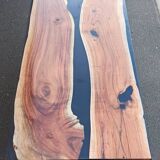 Table basse en bois et résine noire