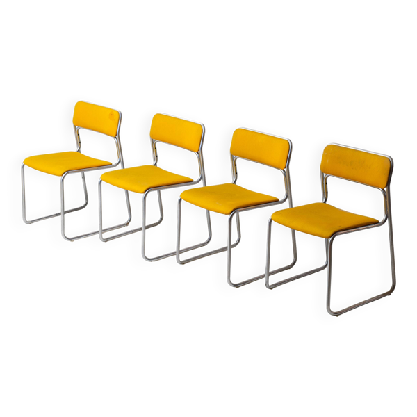 Chaises tubulaires des années 70 en tissu jaune ensoleillé