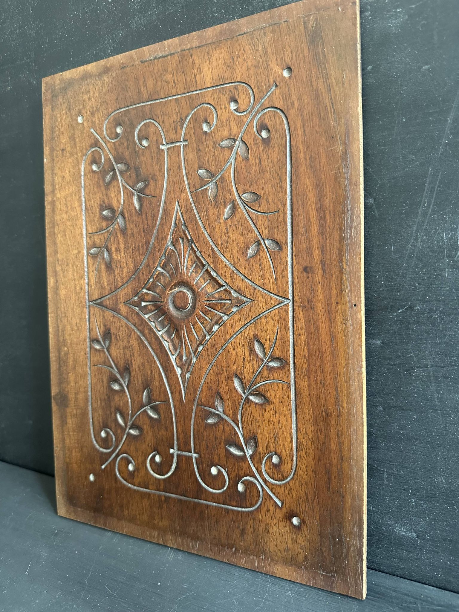 Pair of antique decorative panels in carved wood, late 19th century.