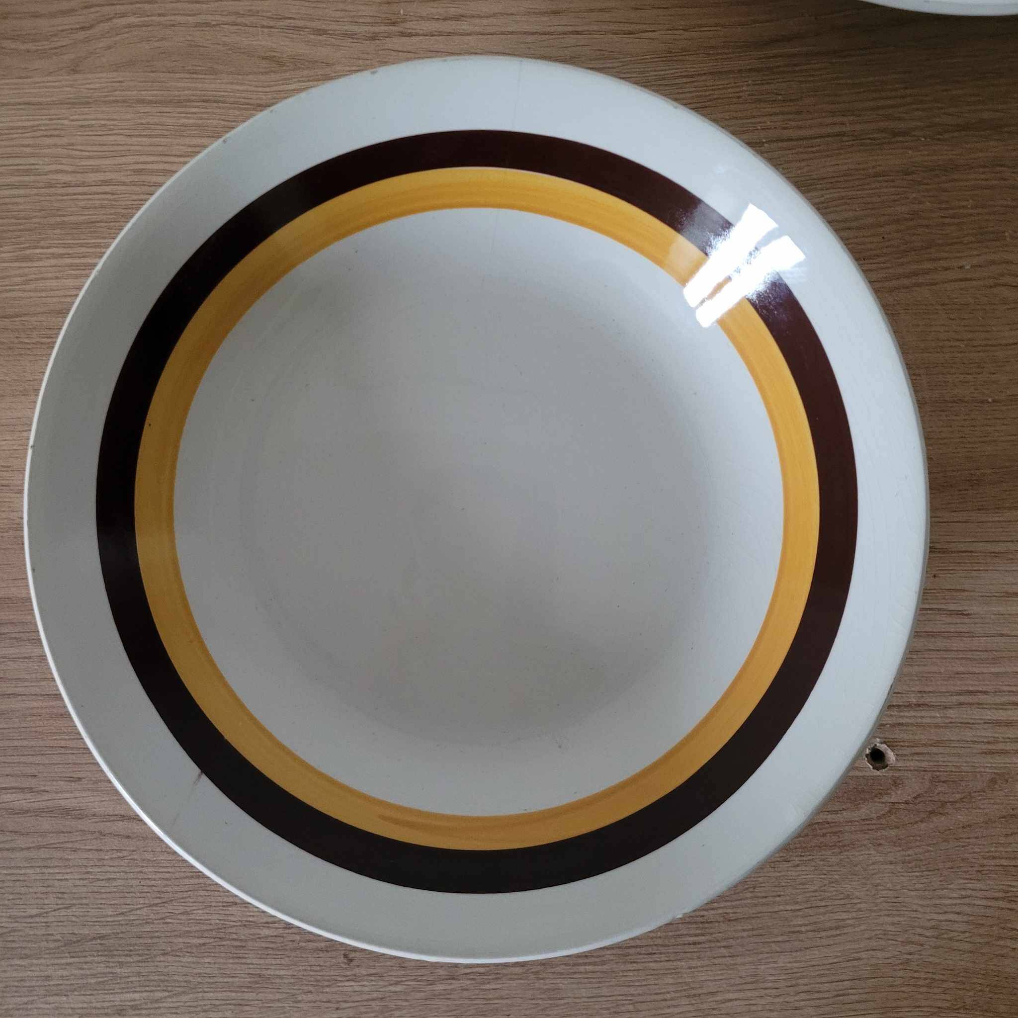 Set of 9 vintage 70s deep plates