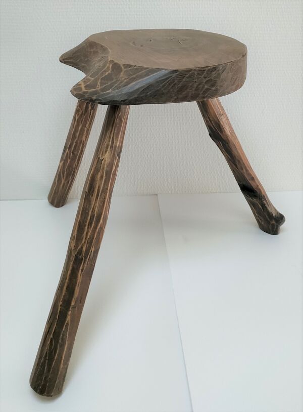 Tabouret tripode bois massif art populaire années 60