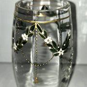 Vase époque Art Nouveau décoré à la main