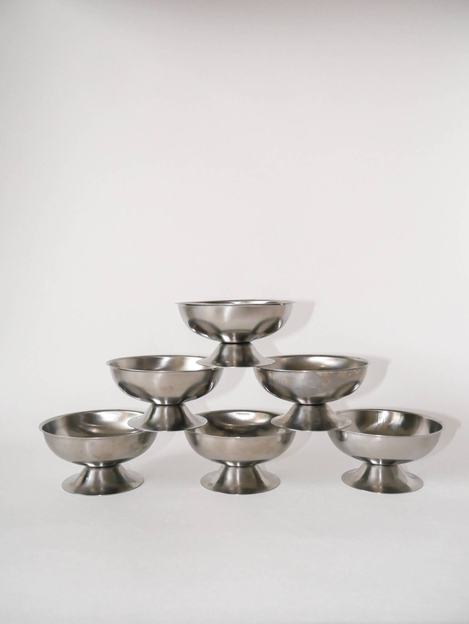 set of 6 large wide foot bowls in stainless steel 1970
