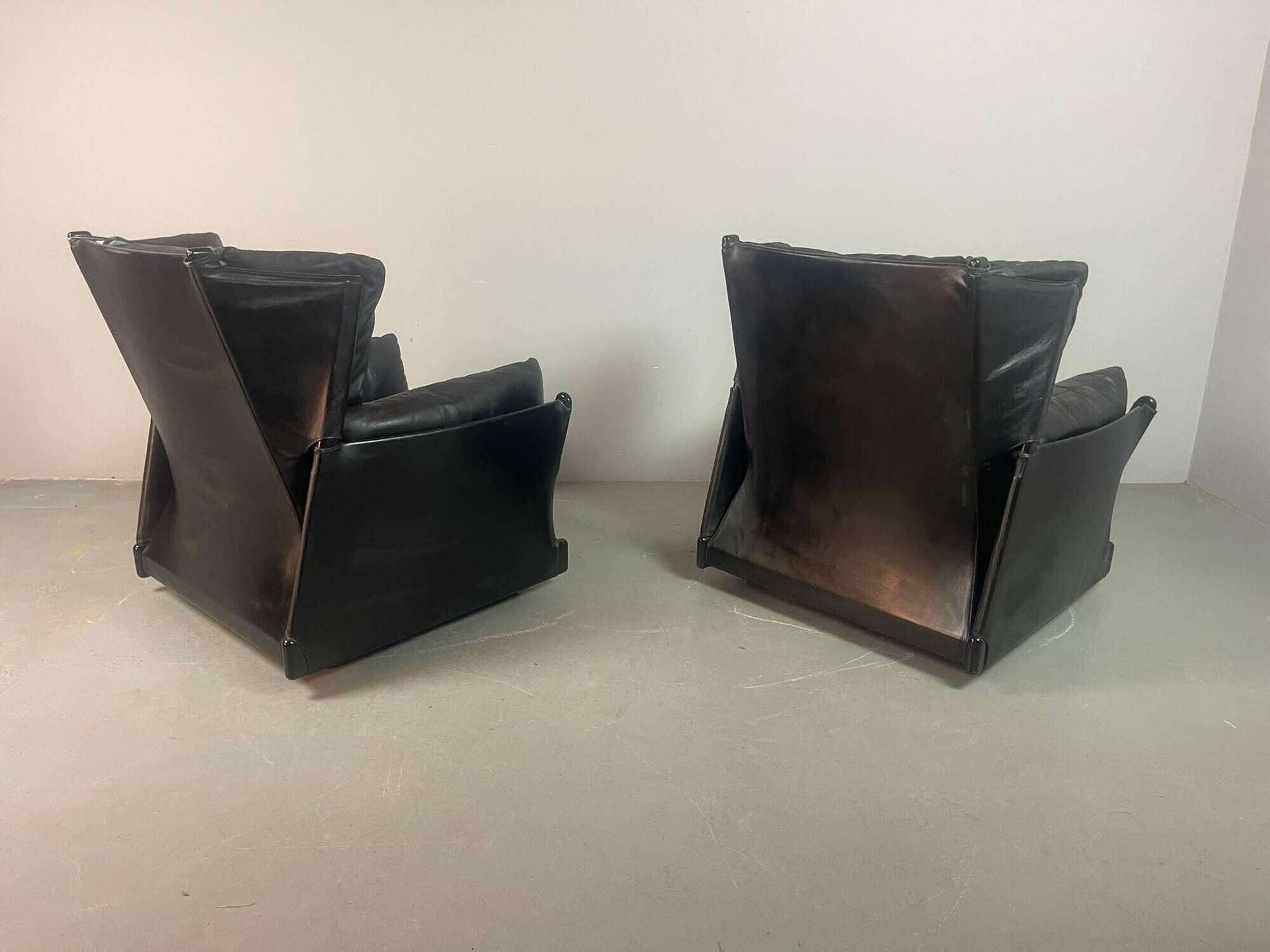 Cassina Lounge Chairs ‘Viola d’Amore’ by Piero de Martini