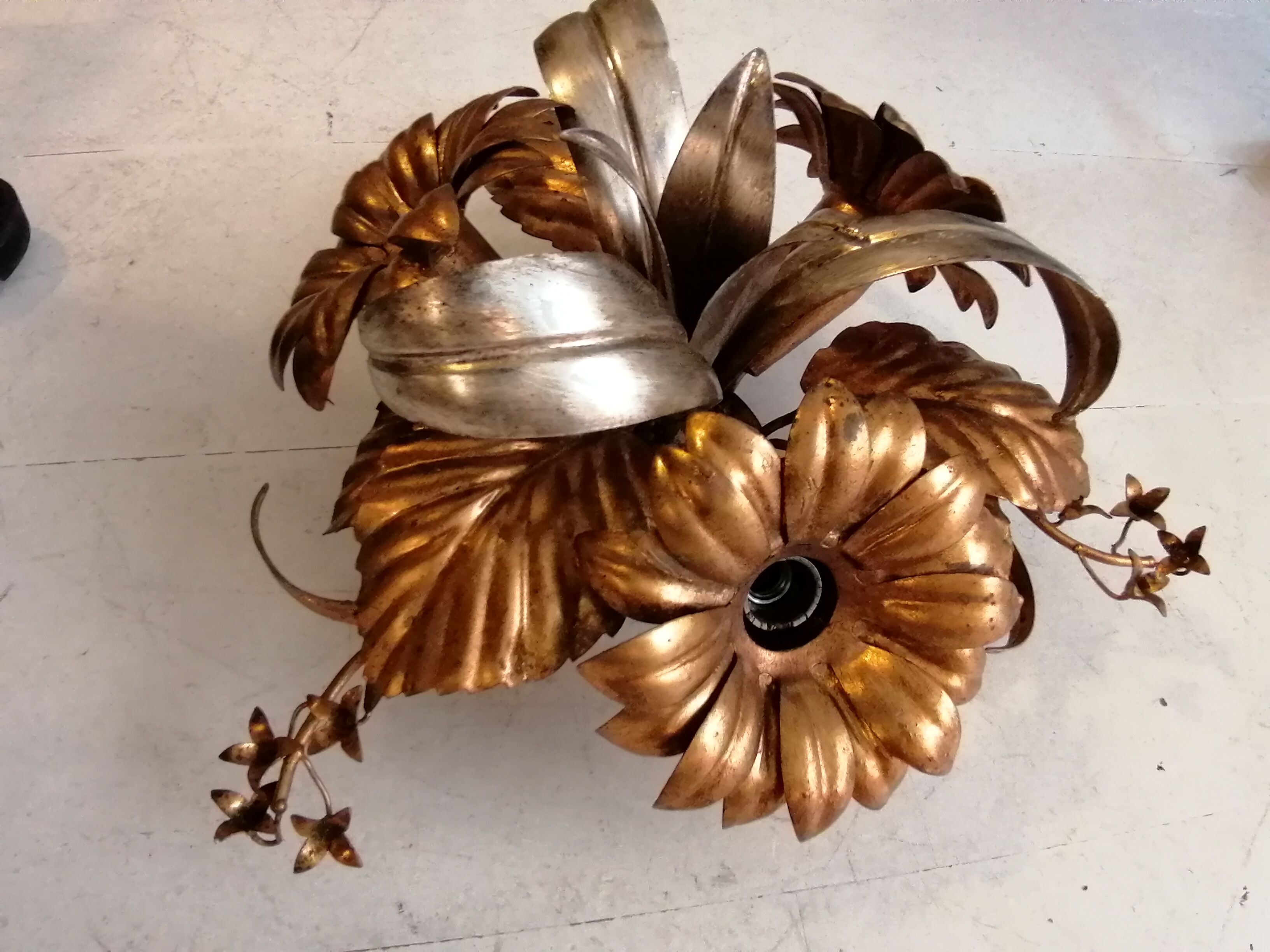 Golden flower sconce