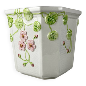 Cache-pot en barbotine,