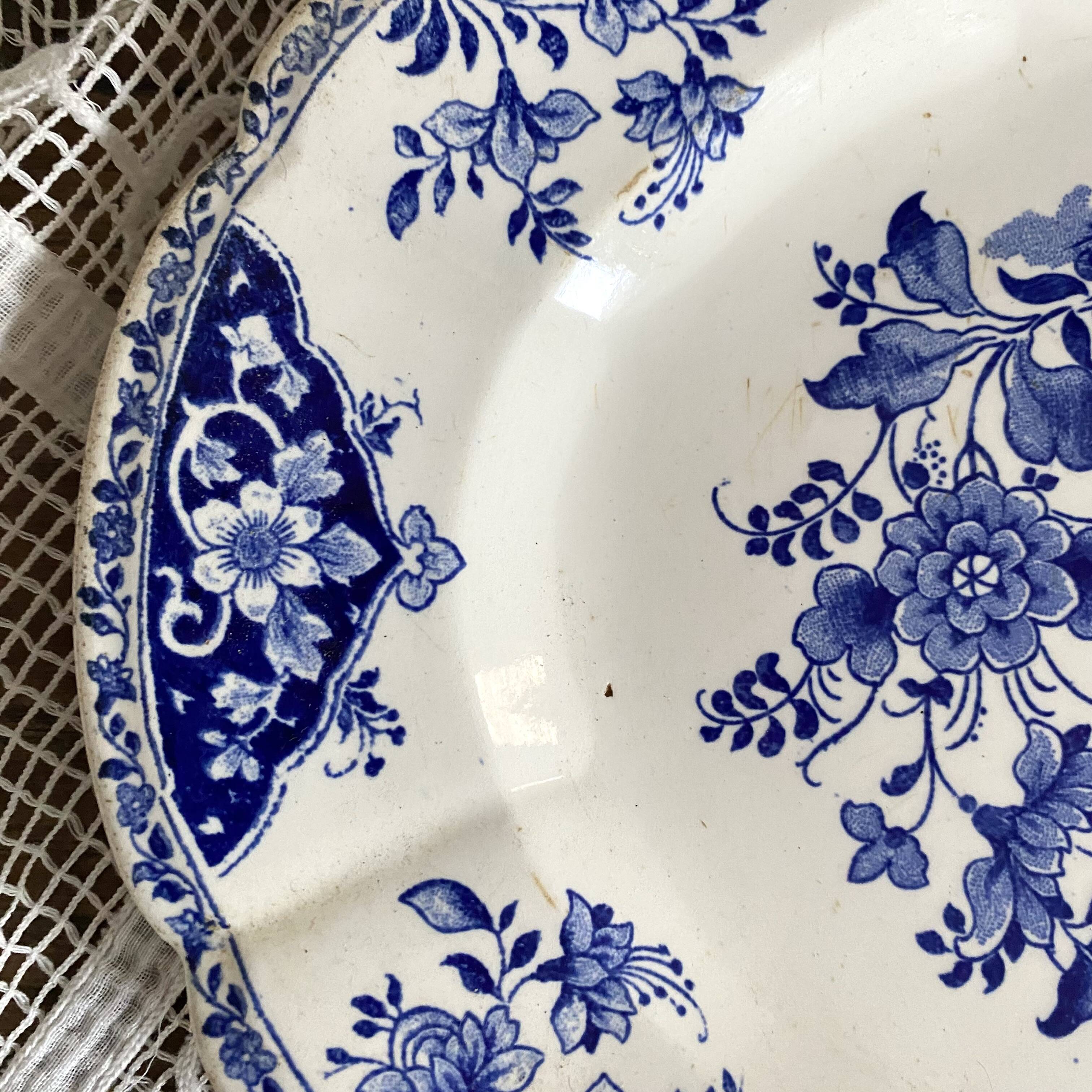 Large antique decorative Gien platter