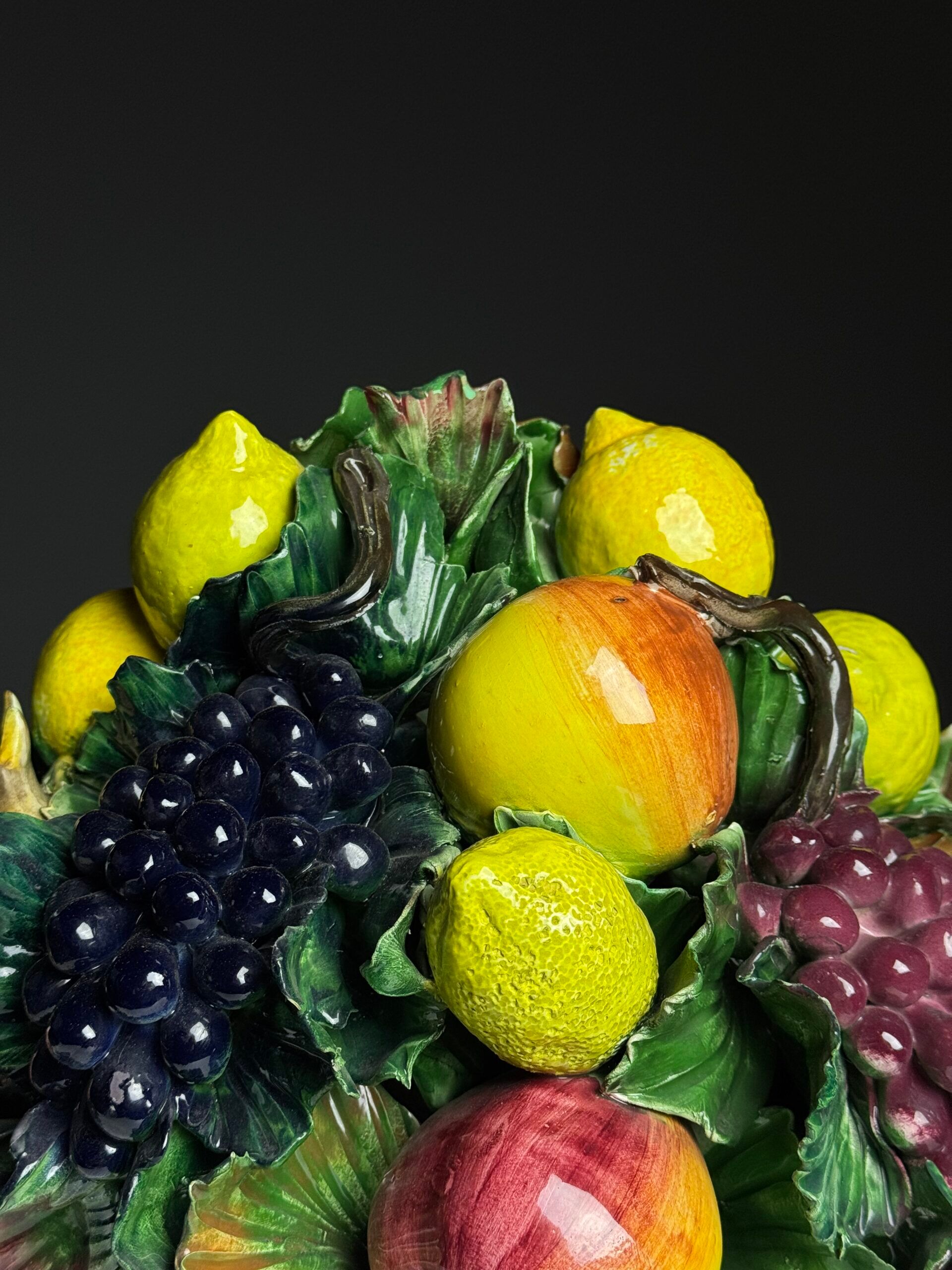 Majolica ceramic Italian fruit piece