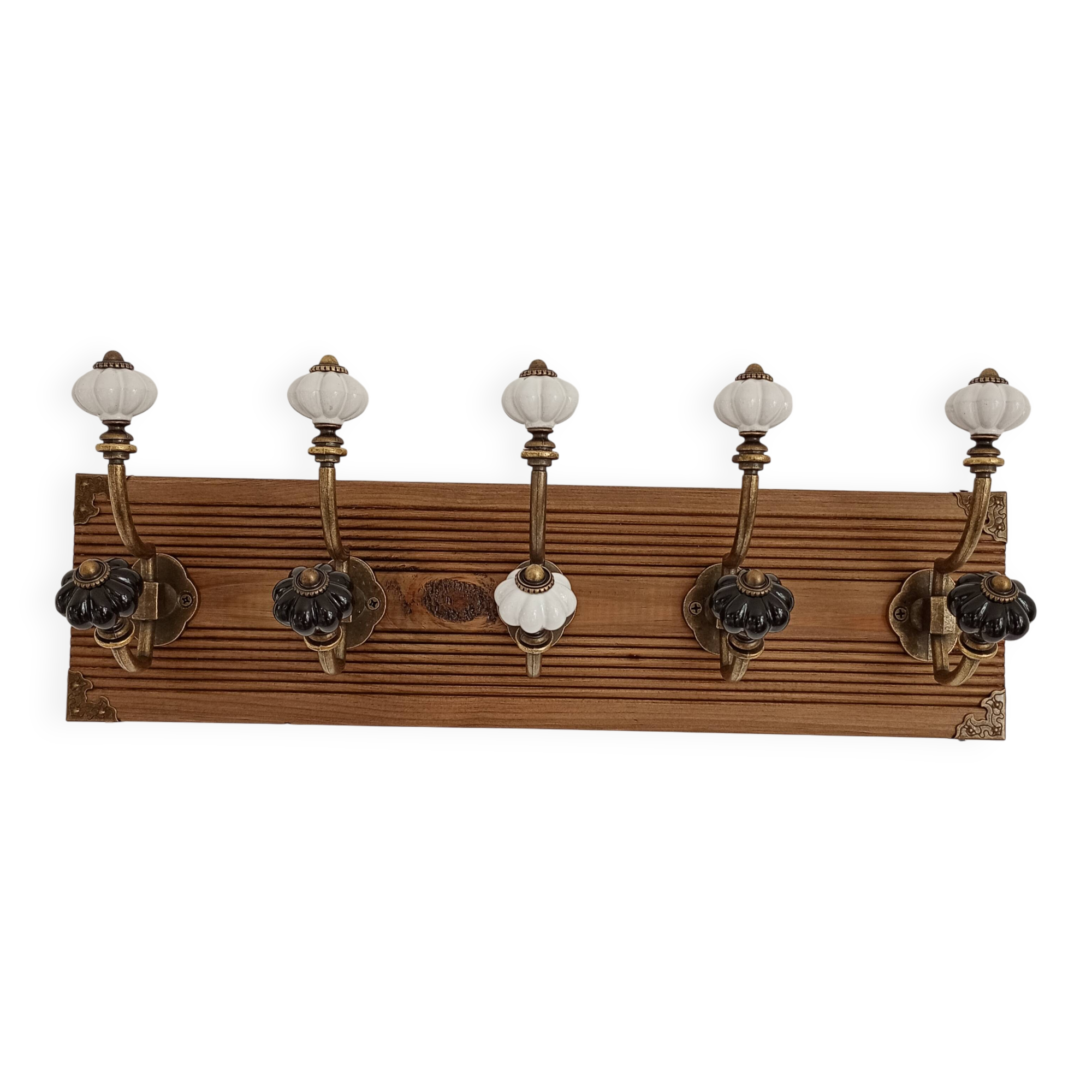 Vintage-style wall coat rack – 5 metal hooks & ceramic knobs – 4