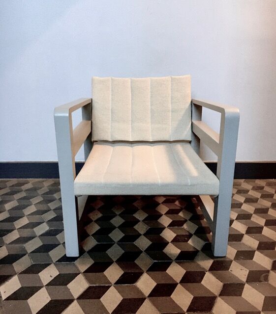 "bauhaus" style armchair