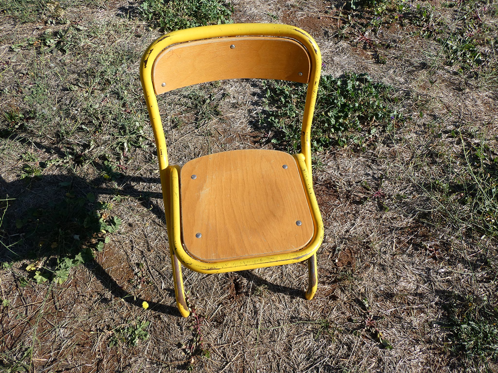 Wooden school chair 80