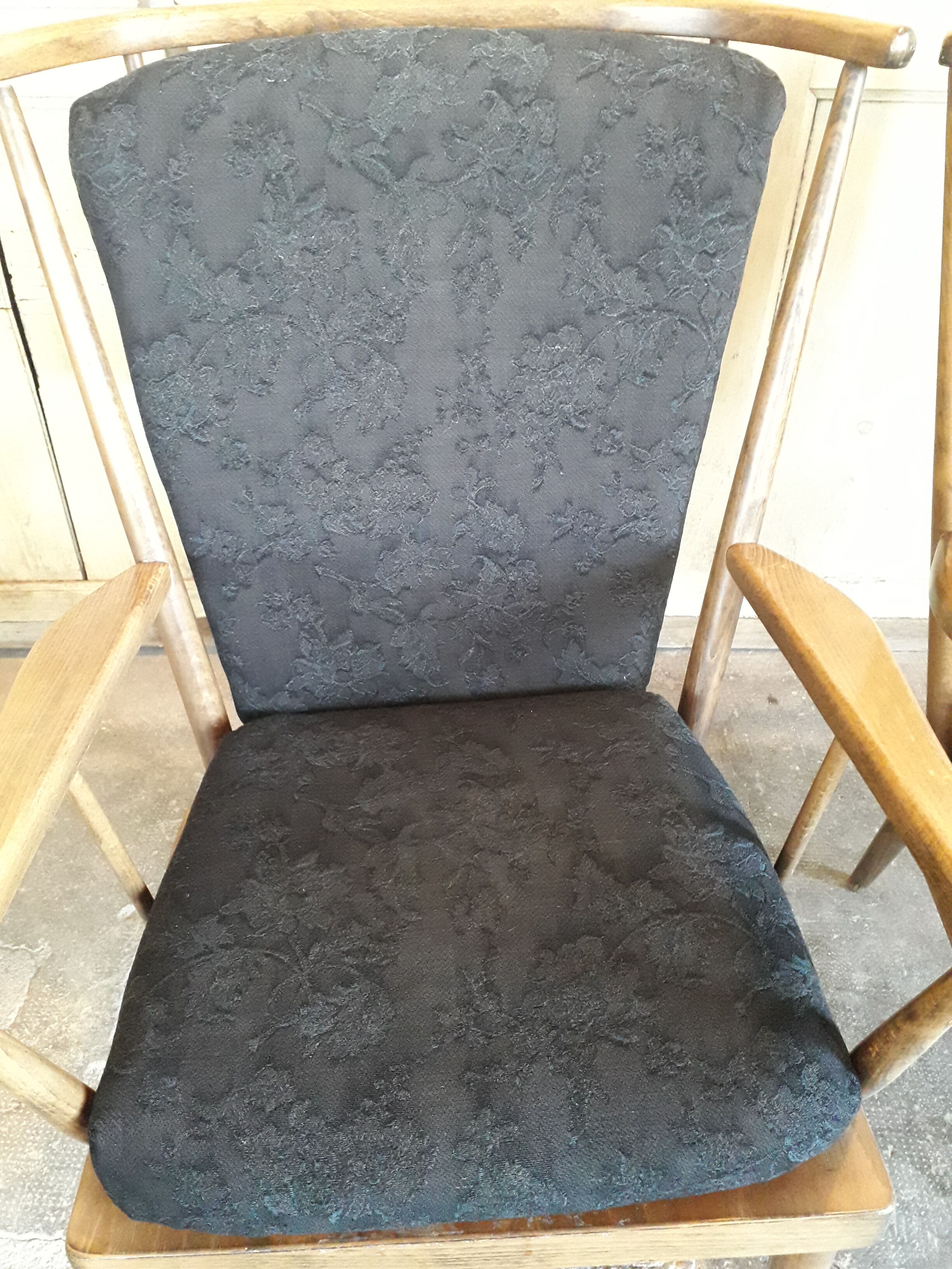 Pair of armcchairs fan Baumann