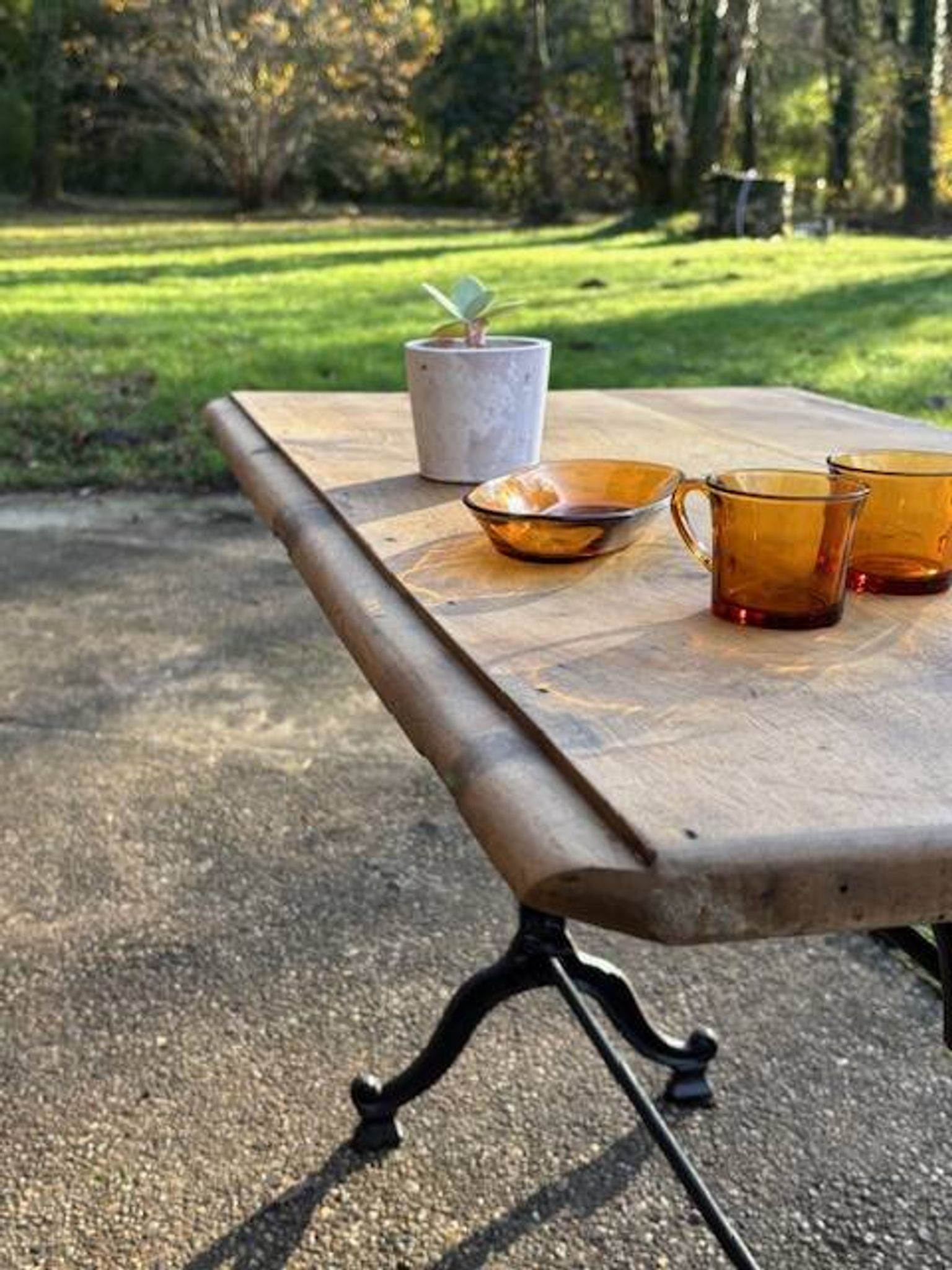 Bistro table