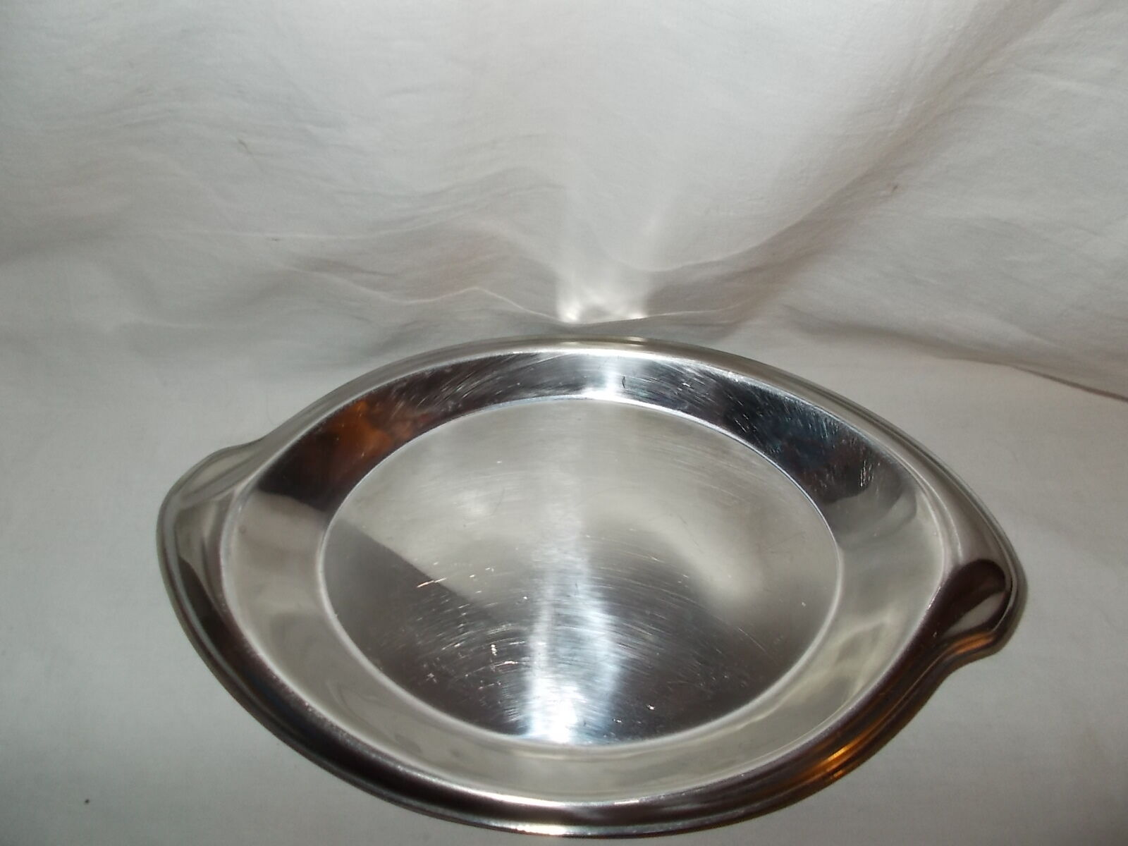 Lot of 10 oval stainless steel dishes