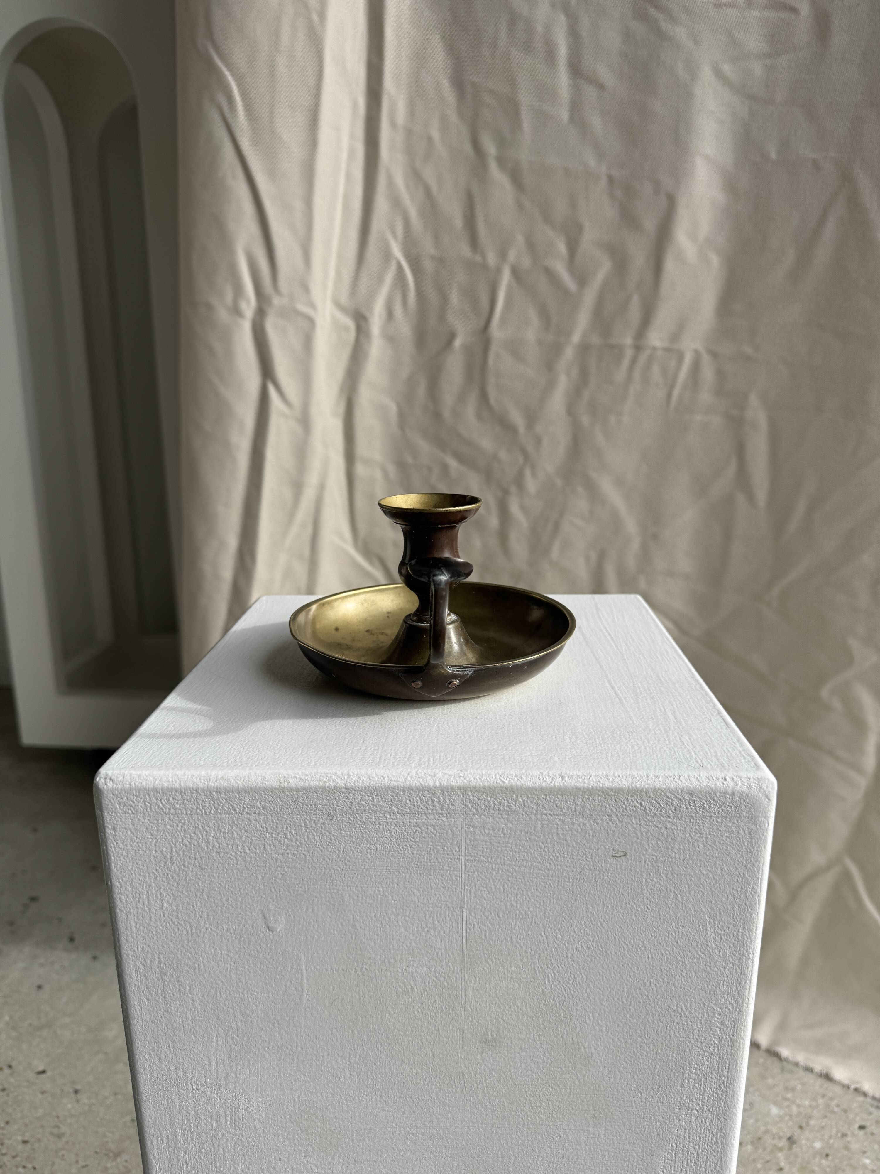 Antique blackened gold hand candlestick H8 D13.5