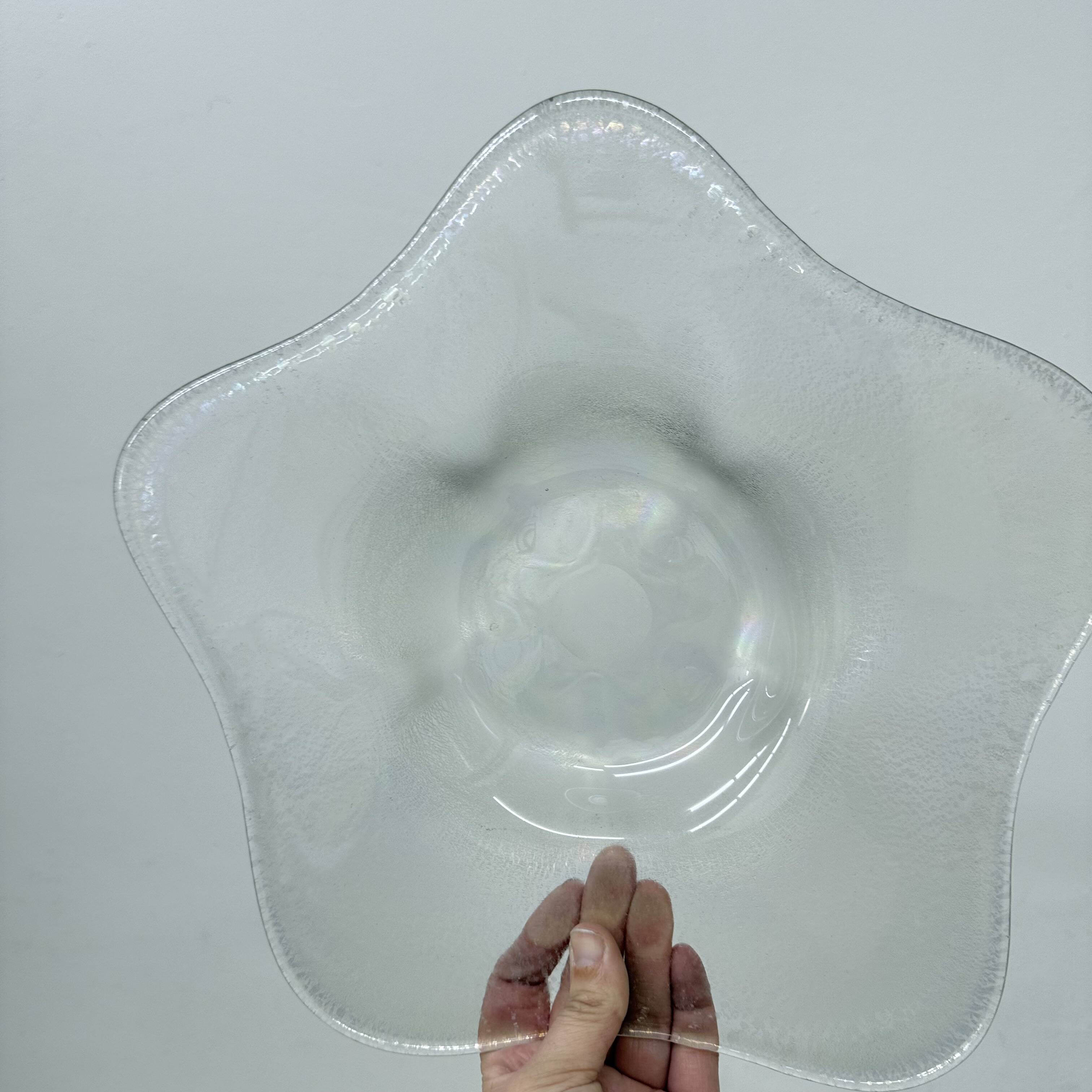 Antique bowl Willem Jacob Rozendaal for  Kristalunie Maastricht Coquille