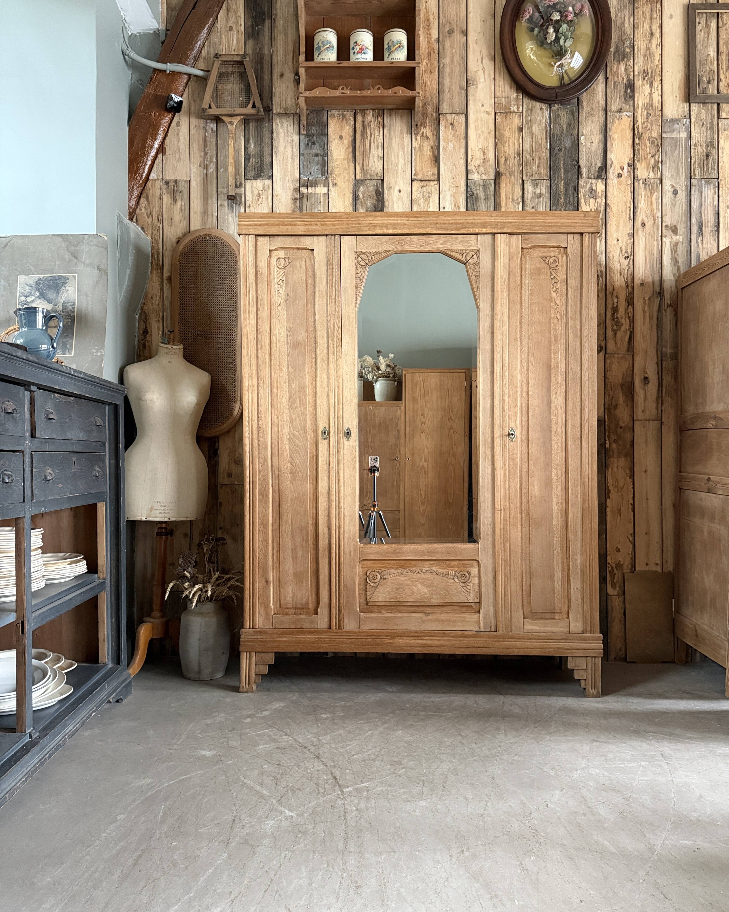 Armoire Art déco 3 portes en chêne, rénovée