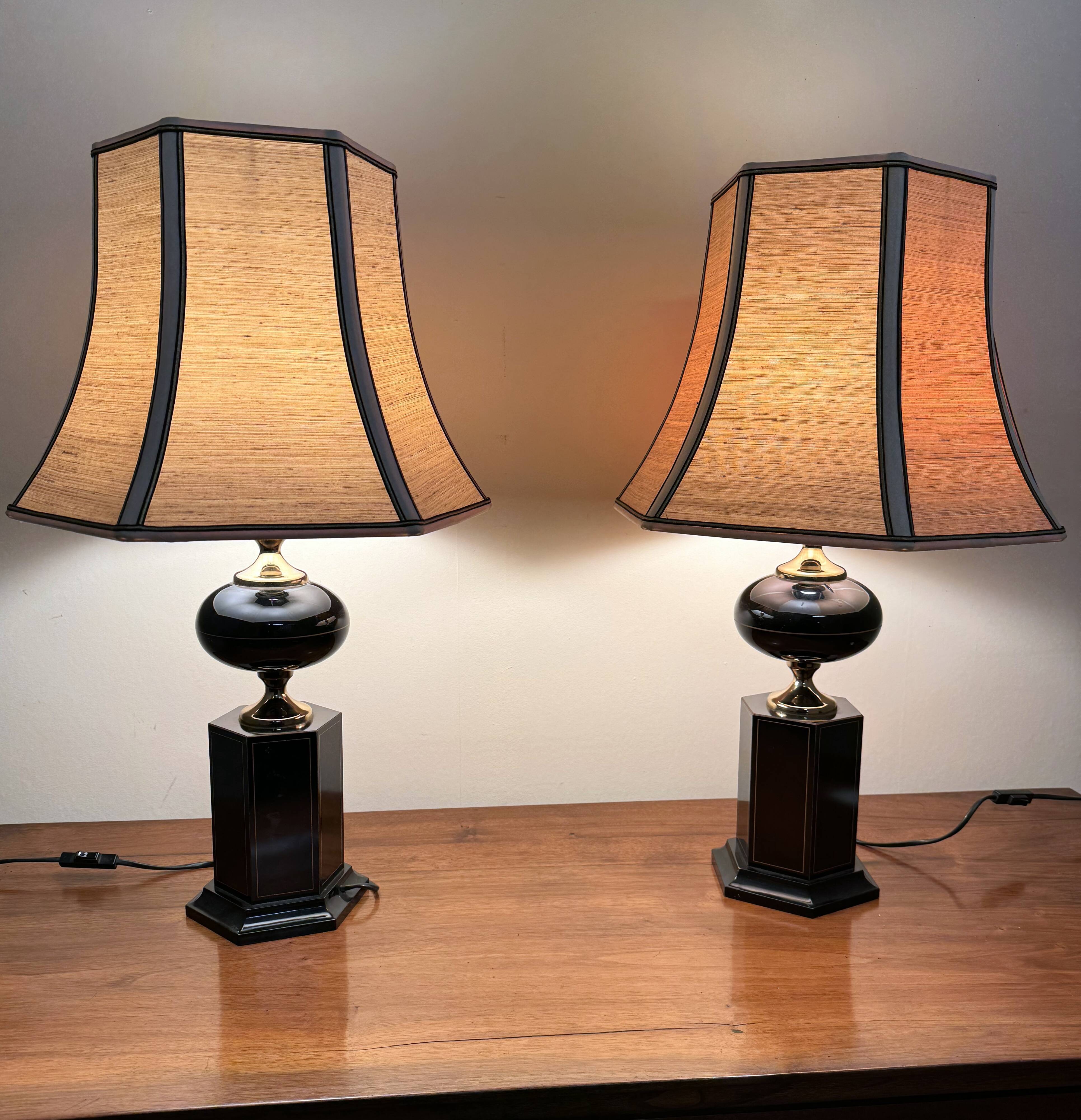 Maison le dauphin France: very large desk lamps from the 1970s