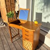 Vintage rattan hairdresser