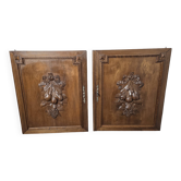 Paire de portes en bois sculpté en noyer