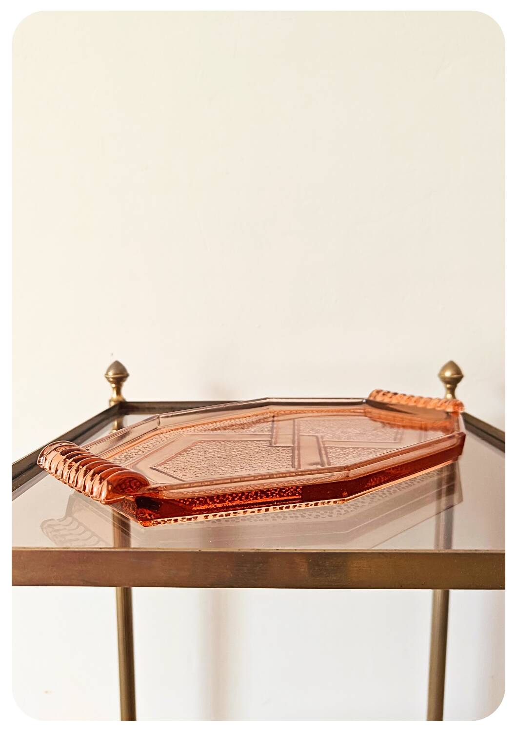 Plateau en verre rose Art Déco