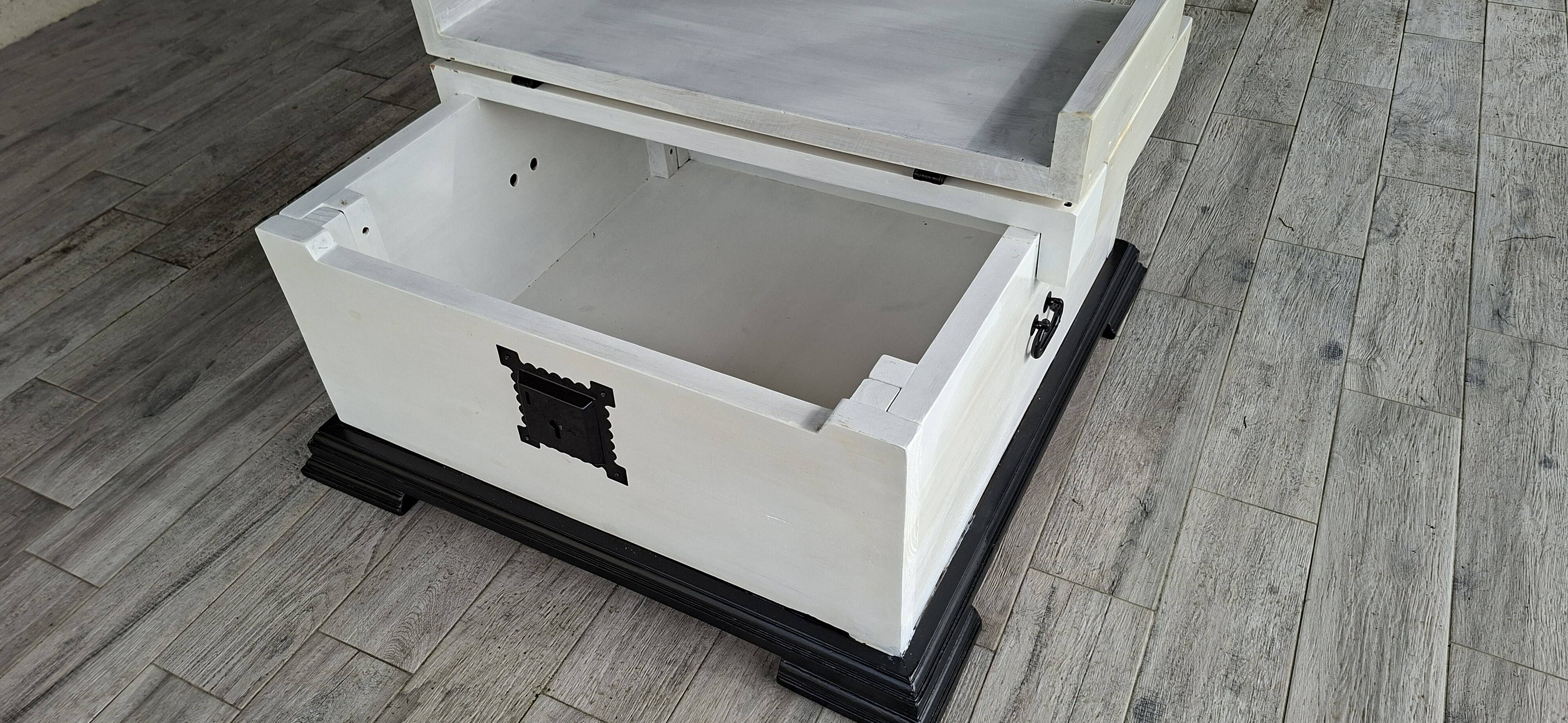 El Paso coffee table revamped