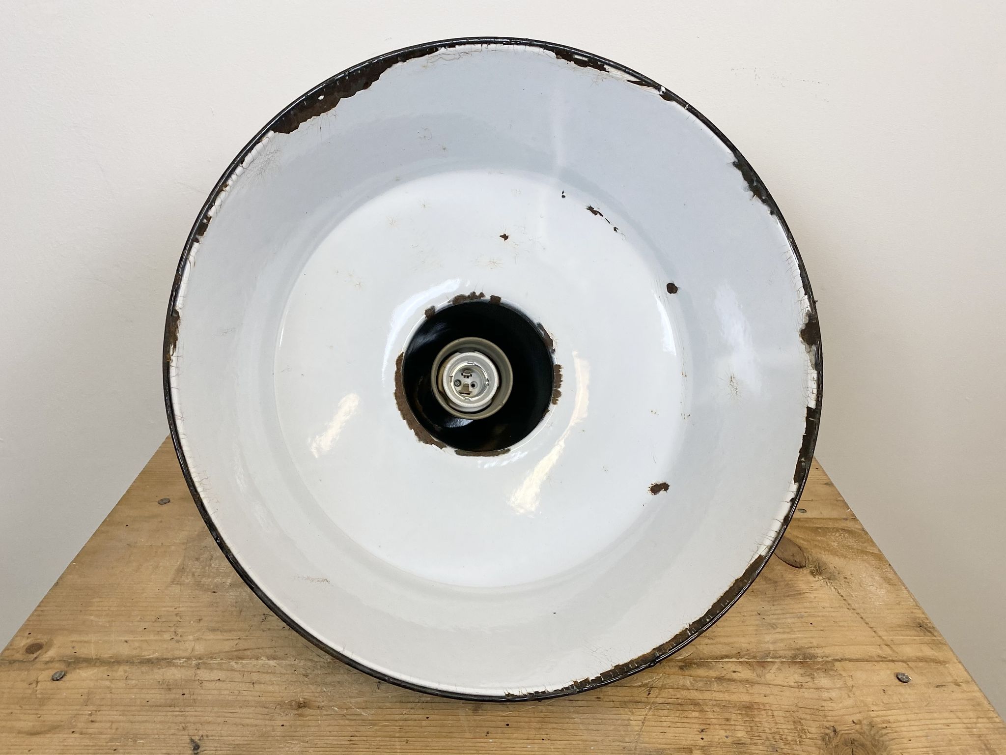 Black enamel industrial factory pendant lamp, 1930s